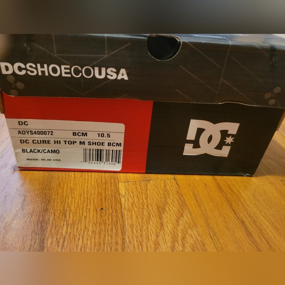 DC Men's Cure High-Top Sneaker - Picture 3 of 7